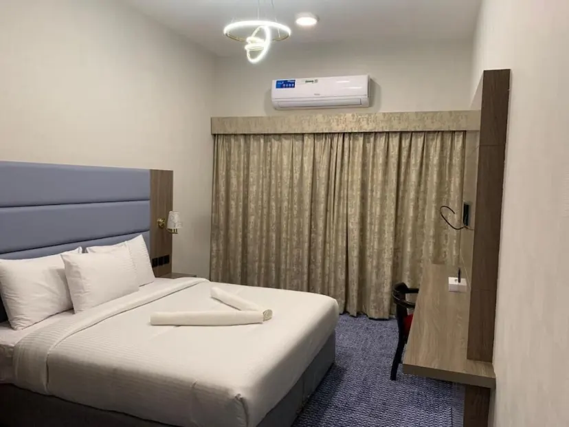 Silver Sand Hotel - photo 1
