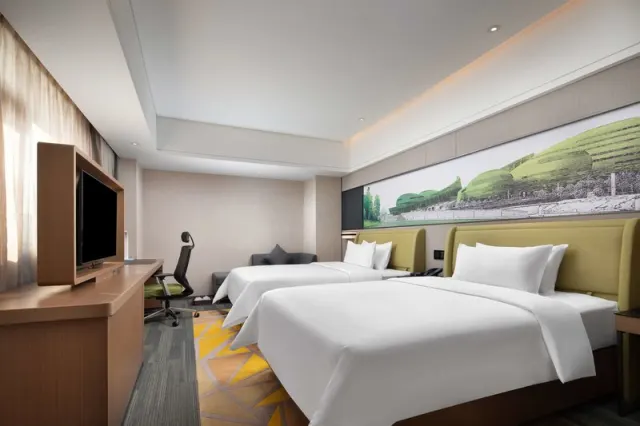 Hampton by Hilton Zhumadian Sports Center - photo 4