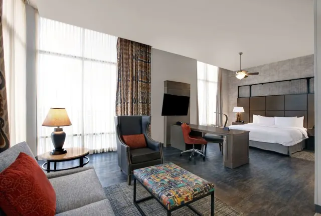 Hampton Inn Suites Austin University - φωτογραφία 4