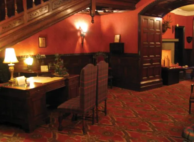 Tulloch Castle Hotel - photo 3