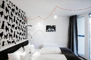 V-Hotel - photo 1