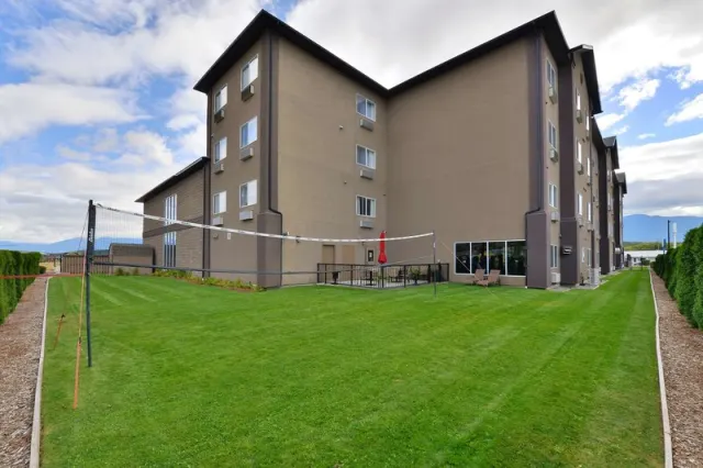 Best Western Cranbrook Hotel - photo 2