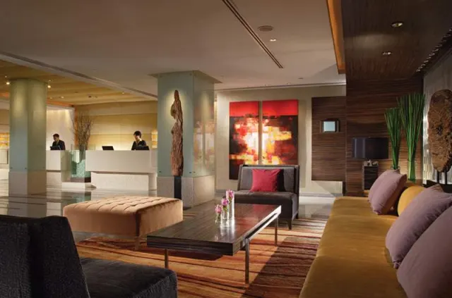 Holiday Inn Bangkok - photo 2