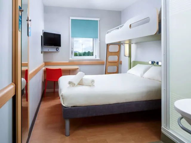 ibis budget Edinburgh Park - photo 3