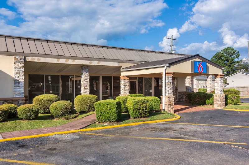 Motel 6 Warner Robins, GA - photo 1