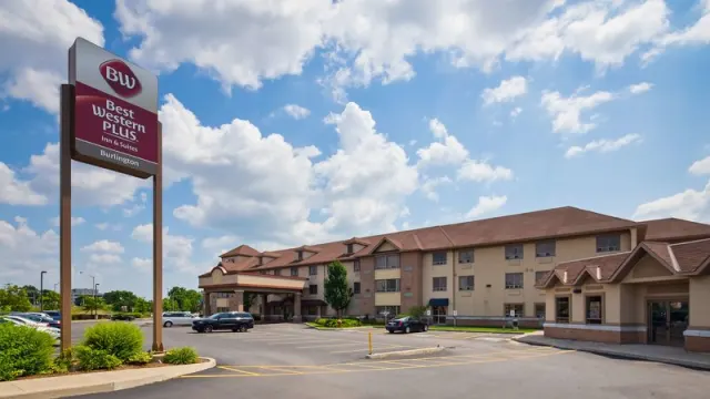 Best Western Plus Burlington Inn & Suites - photo 2
