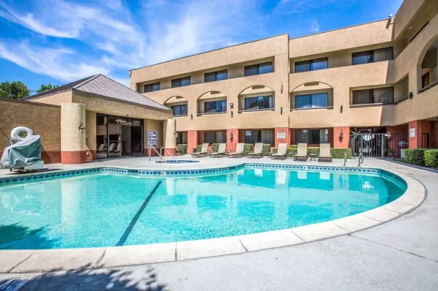 Baymont by Wyndham Ontario - photo 3