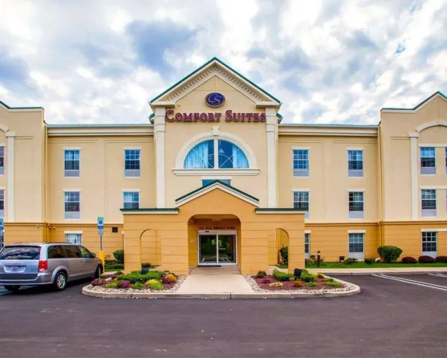 Comfort Suites East Brunswick - foto 3