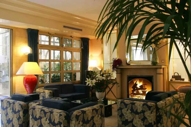 Hôtel Royal Garden Champs-Elysées - photo 2