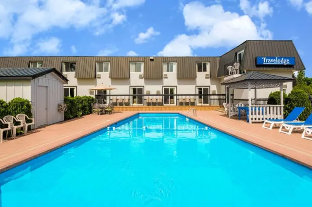 Travelodge by Wyndham Gananoque - photo 2