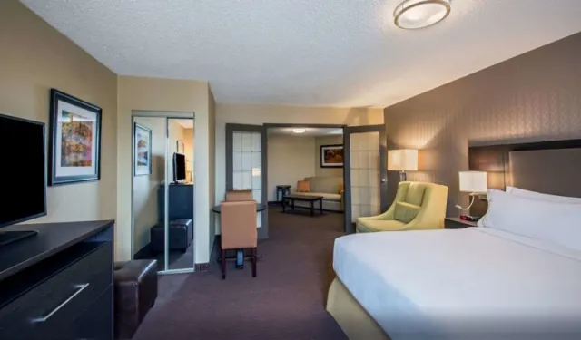 Holiday Inn Express Suites Regina - photo 4