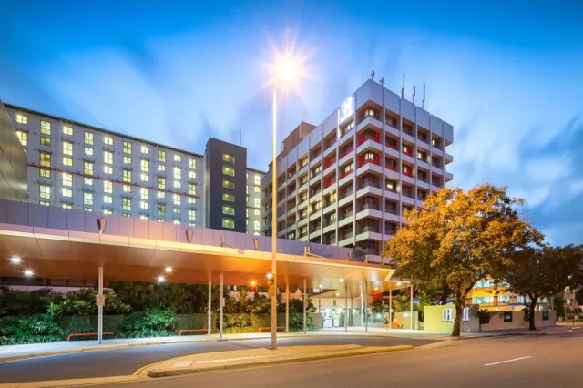 H on Smith Hotel Darwin - photo 2