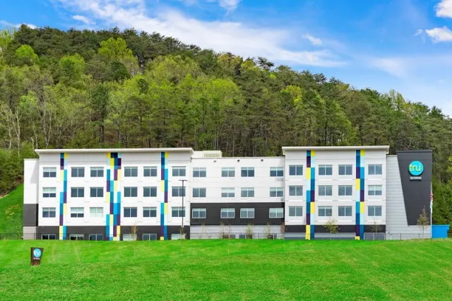 Tru by Hilton Cartersville, Cartersville