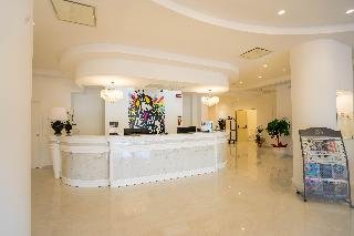 PM Hotel - photo 4
