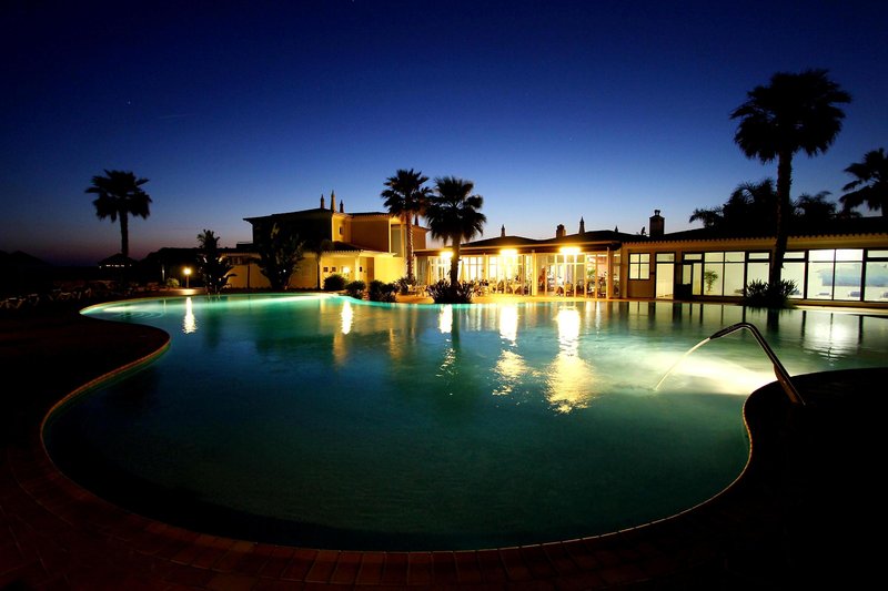 Clube Porto Mós - photo 1