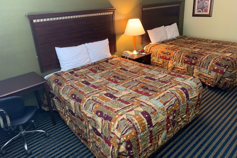 Travelodge by Wyndham Odessa - photo 1