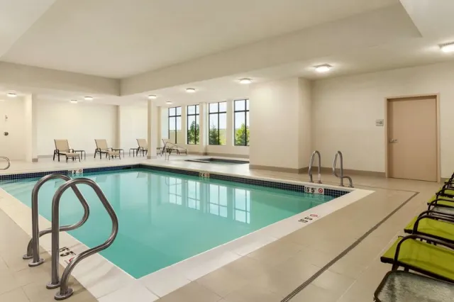 Hampton Inn By Hilton Edmonton/Sherwood Park - photo 3