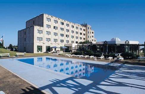 Hôtel Oceania Nantes Aéroport - photo 1