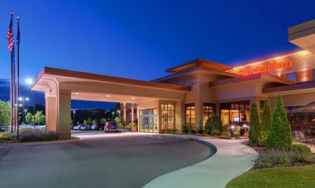 Hilton Garden Inn Milwaukee Airport - photo 4