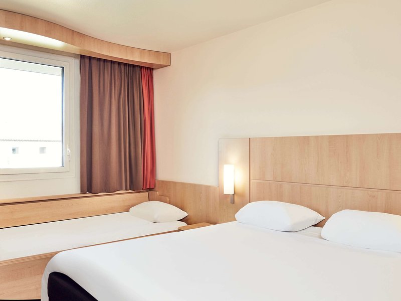 ibis Aix-en-Provence - photo 1