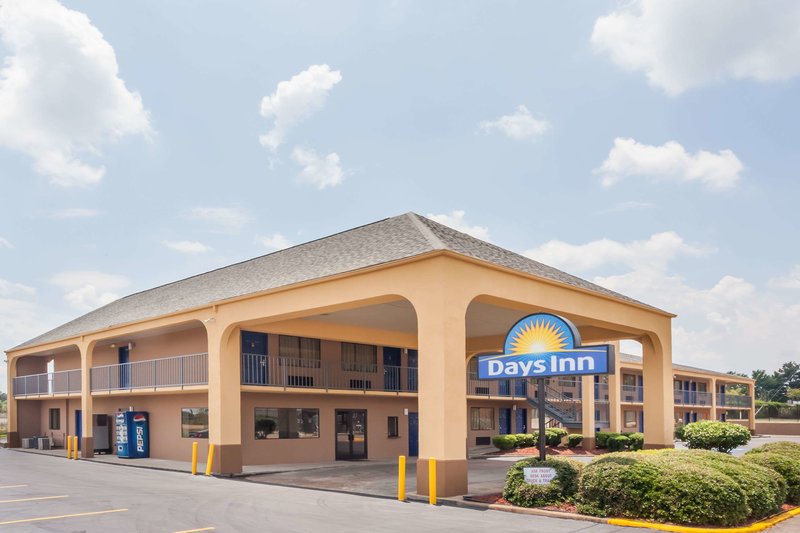 Days Inn by Wyndham Clinton - foto 1