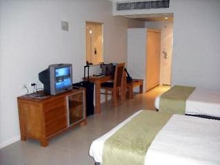 Hotel Grand Chancellor Palm Cove - photo 2