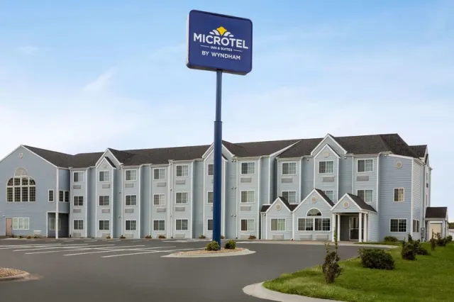 Microtel Inn  Suites by Wyndham Lincoln, Nebraska