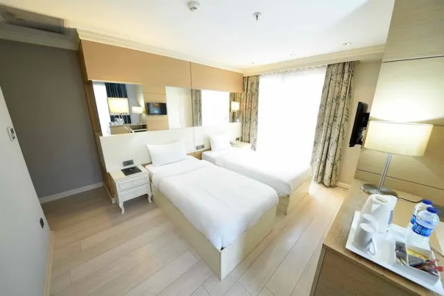 Le Mirage Hotel - photo 3
