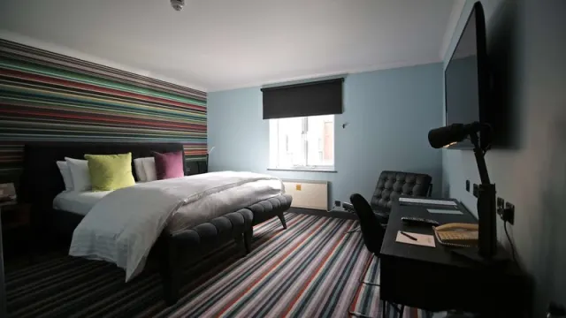 Village Hotel Cardiff - photo 4