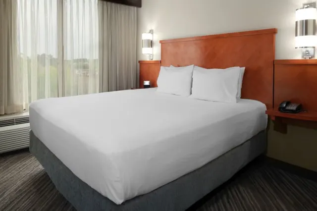 Hyatt Place Albuquerque Airport - photo 4