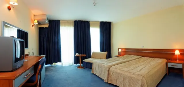 Hotel Mirage - photo 3