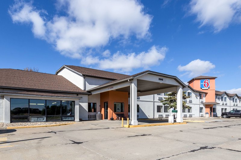 Motel 6 Waterloo - photo 1