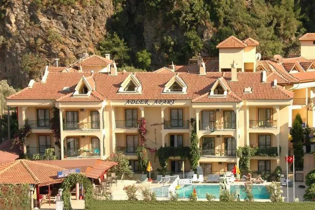 Adler Hotel, Dalaman