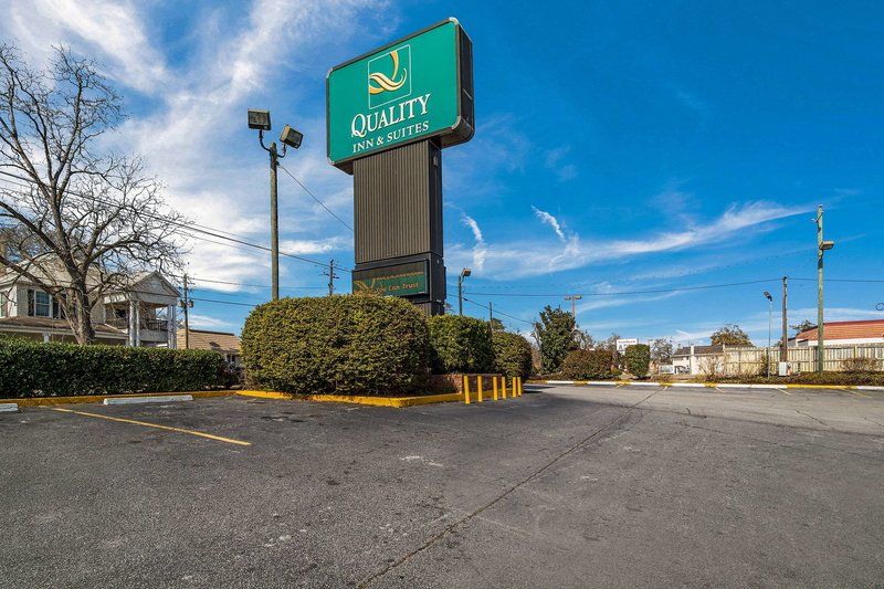 Quality Inn & Suites - foto 1