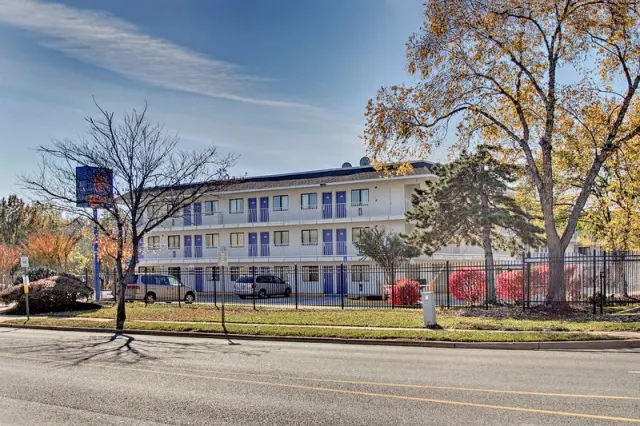 Motel 6 Washington, DC - Capitol Heights - photo 3