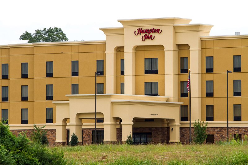 Hampton Inn Fayetteville - photo 1