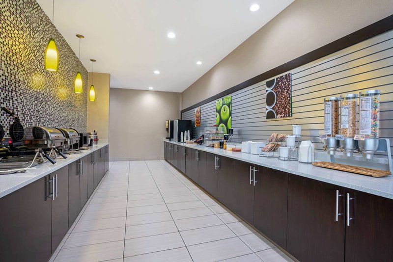 Holiday Inn Hotel & Suites College Station-Aggieland - صورة 1
