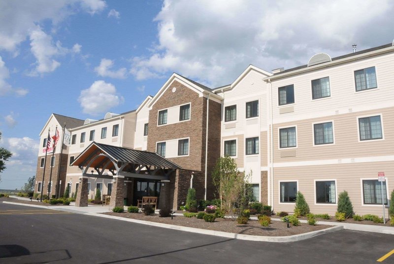 Hawthorn Suites by Wyndham Williamsville Buffalo Airport - photo 1
