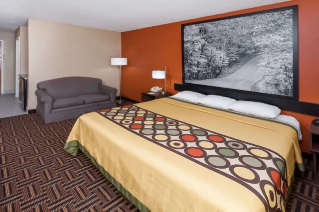 Super 8 by Wyndham Rochester - photo 2