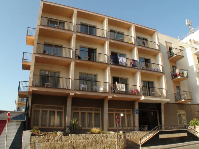 Hotel Des Iris - larawan 2