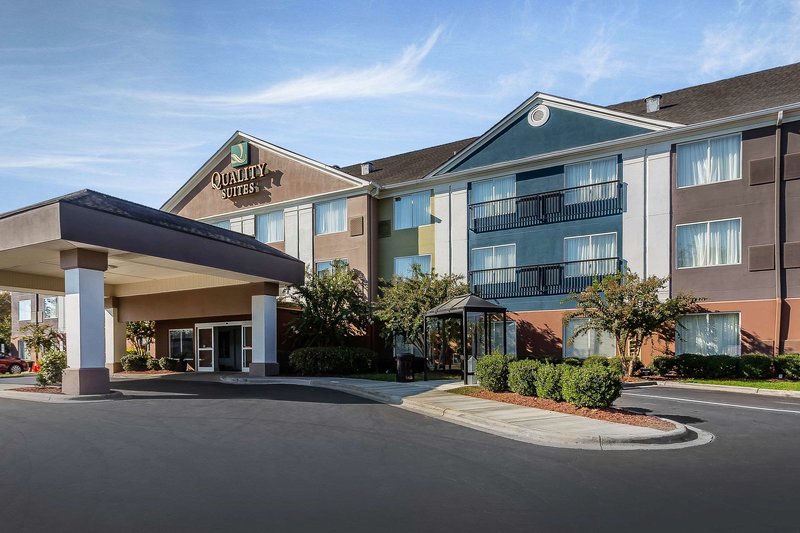 Quality Suites Pineville - Charlotte - photo 1