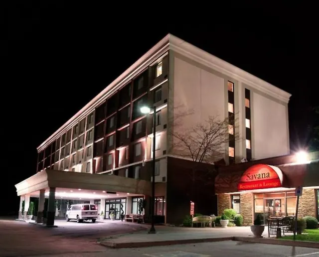 Best Western Plus Toronto Airport Hotel, Ontario