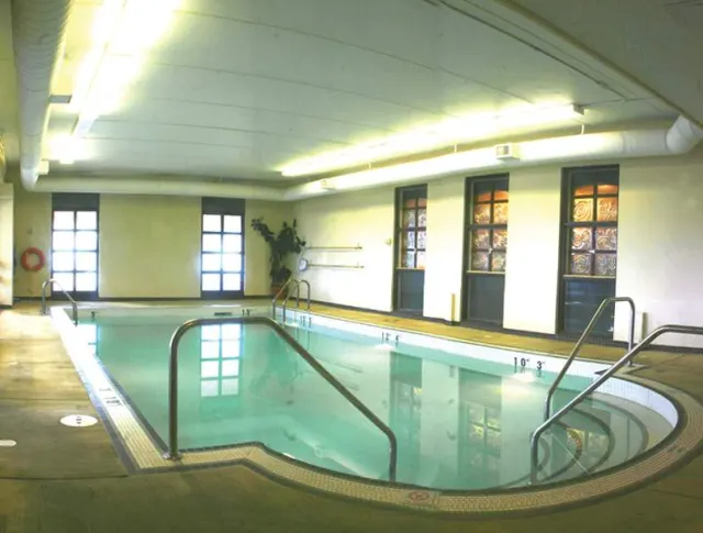 Holiday Inn Calgary Airport - foto 3