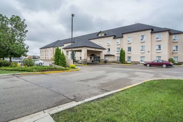 Quality Inn & Suites - photo 4
