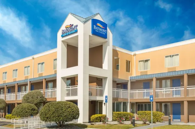 Baymont by Wyndham Savannah Midtown, Georgia