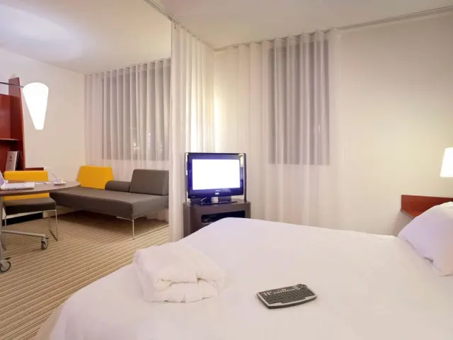 Hotel Lille Europe - photo 3