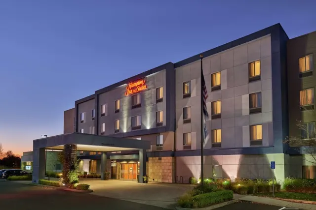 Hampton Inn  Suites Salem, Oregon