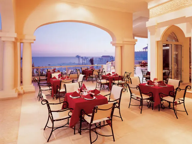 Continental Plaza Beach Resort - photo 4