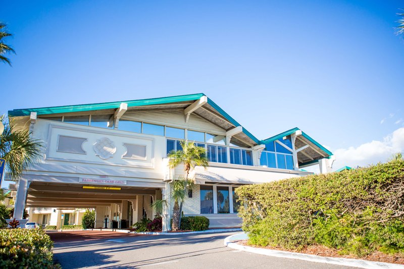 Best Western Plus Yacht Harbor Inn - photo 1