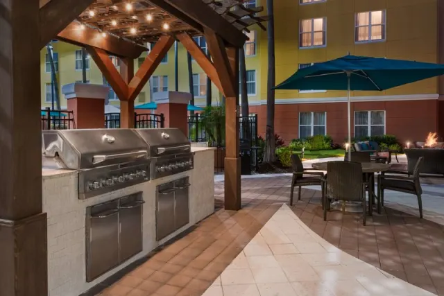 Homewood Suites by Hilton Orlando-UCF Area - photo 2